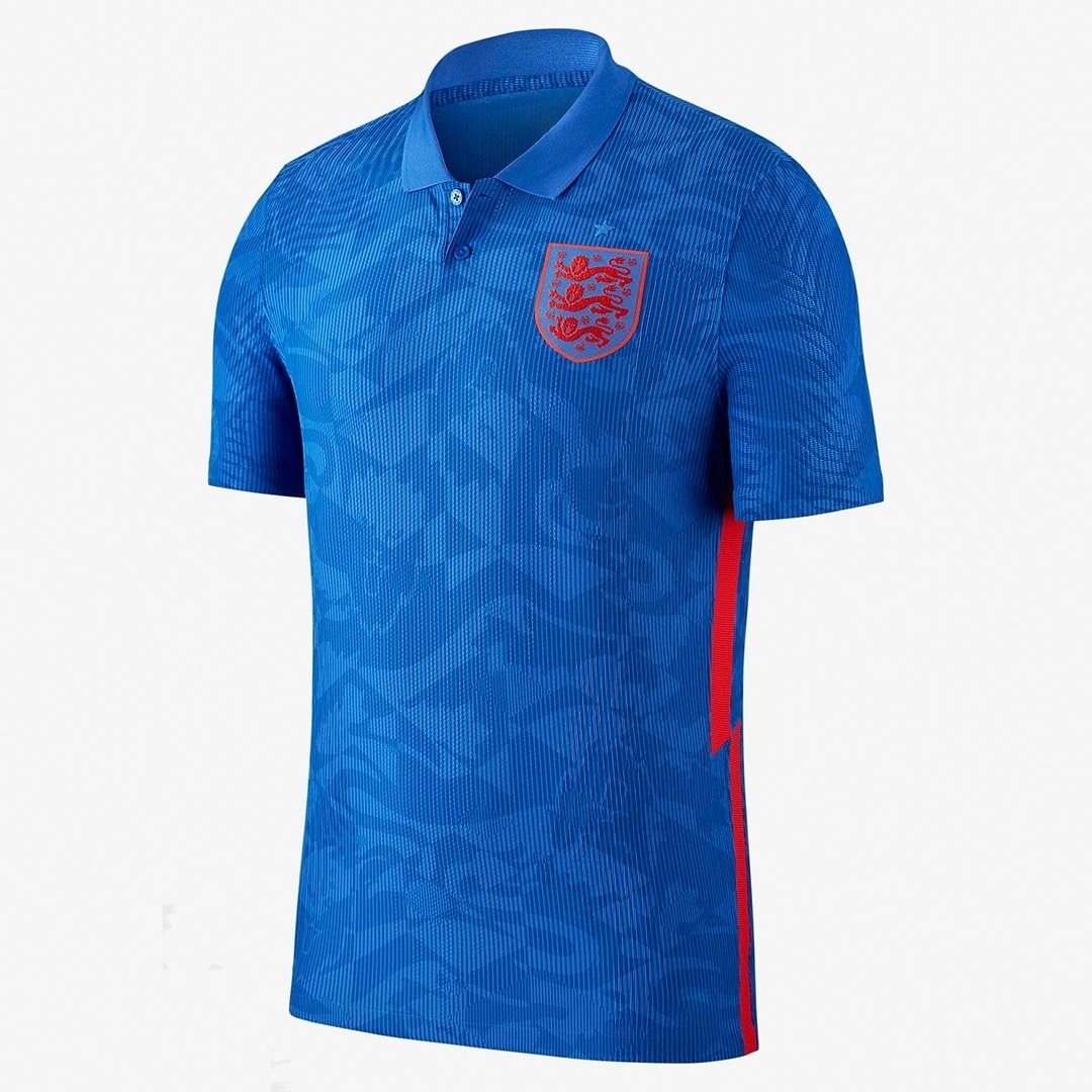 SOCCER UNIFORMS & FAN JERSEYS